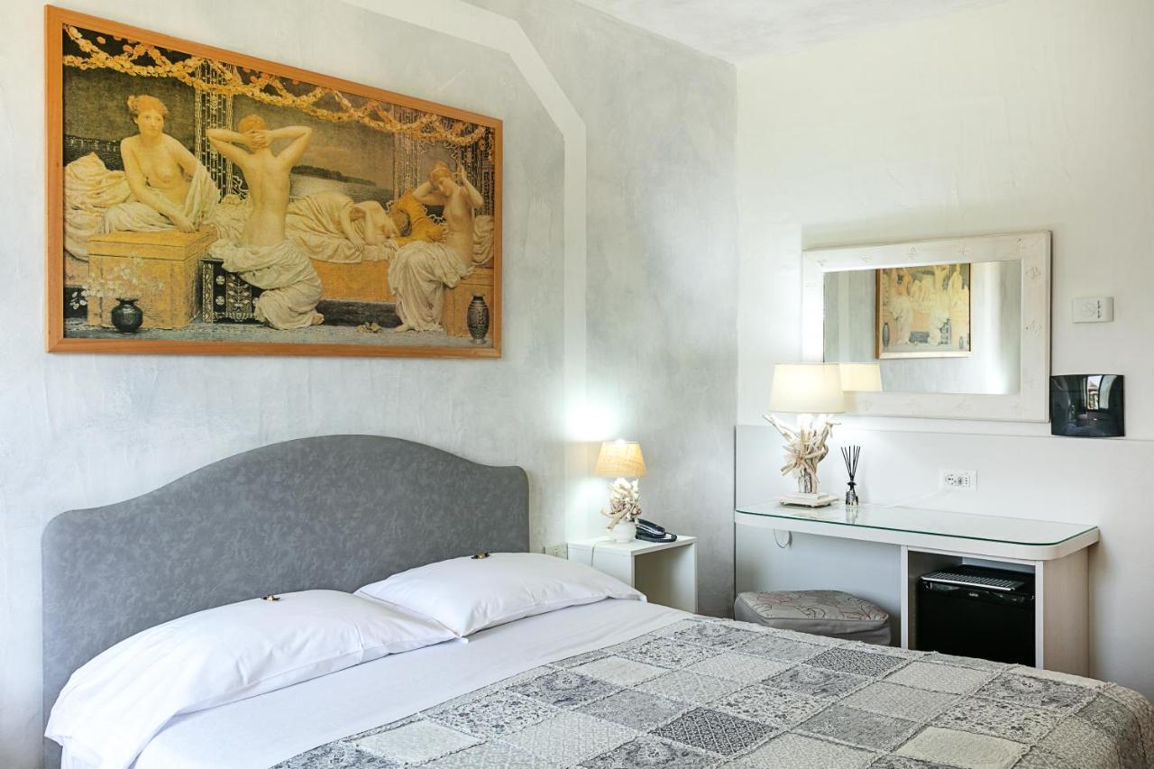 Stefania Boutique By The Hotel Olbia