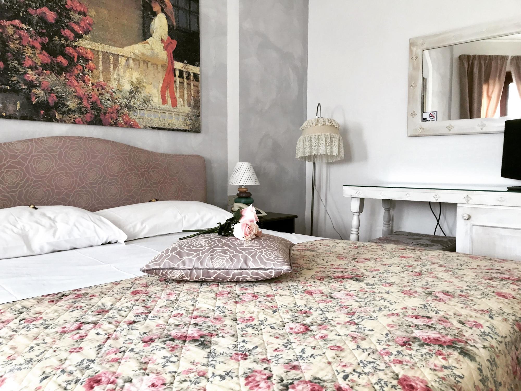 Stefania Boutique By The