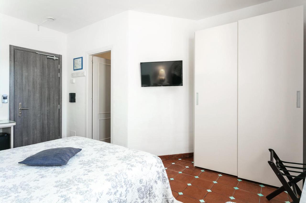 Stefania Boutique By The Hotel Olbia