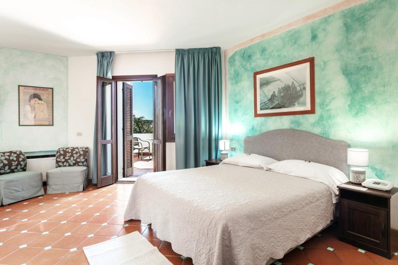 Stefania Boutique By The Hotel 4*